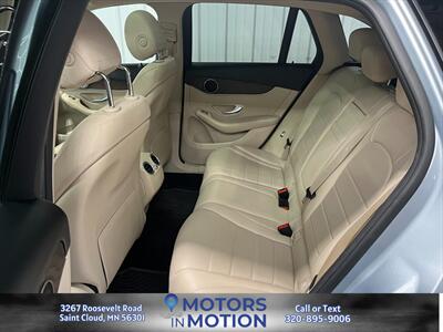 2018 Mercedes-Benz GLC 300 4MATIC AWD w/Sunroof   - Photo 16 - Saint Cloud, MN 56301