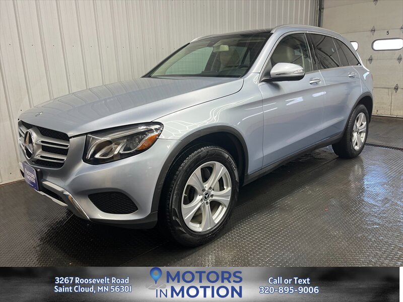 2018 Mercedes-Benz GLC 300 4MATIC AWD w/Sunroof  
