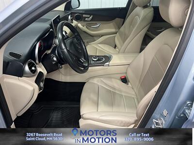2018 Mercedes-Benz GLC 300 4MATIC AWD w/Sunroof   - Photo 15 - Saint Cloud, MN 56301