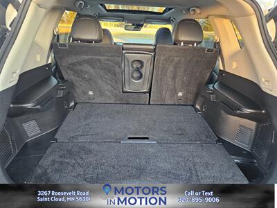 2019 Nissan Rogue SL AWD w/Sunroof - Photo 17 - Saint Cloud, MN 56301
