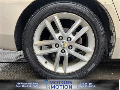 2012 Chevrolet Impala LTZ w/Sunroof   - Photo 19 - Saint Cloud, MN 56301