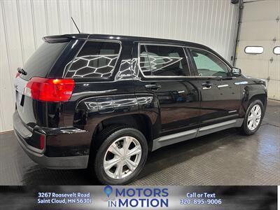 2017 GMC Terrain SLE-1   - Photo 5 - Saint Cloud, MN 56301