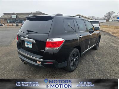 2013 Toyota Highlander Limited AWD V6 w/Sunroof - Photo 5 - Saint Cloud, MN 56301