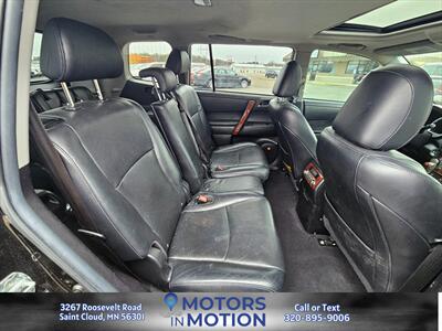 2013 Toyota Highlander Limited AWD V6 w/Sunroof - Photo 18 - Saint Cloud, MN 56301