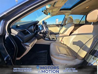 2016 Subaru Outback 2.5i Limited w/Sunroof - Photo 13 - Saint Cloud, MN 56301
