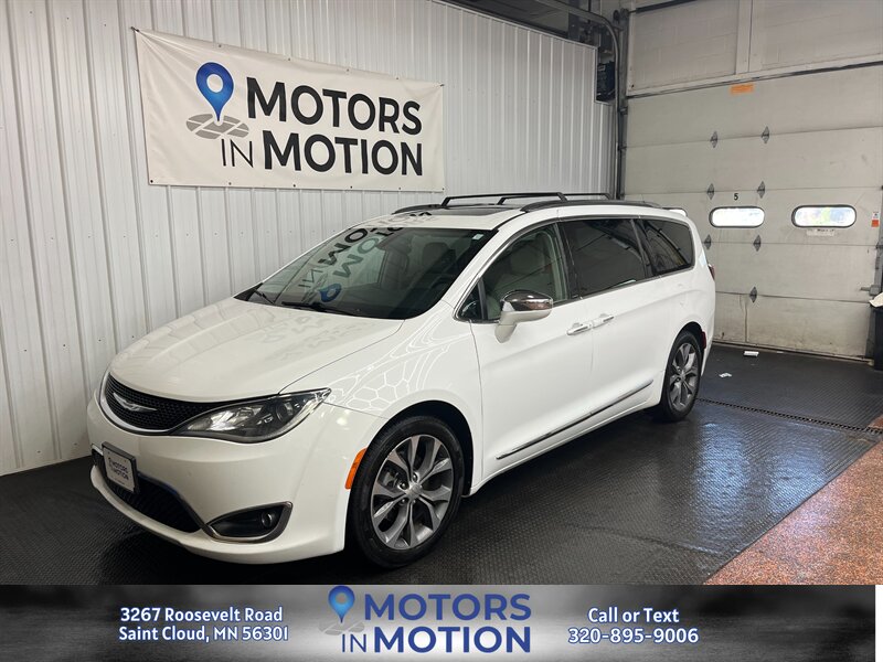 2017 Chrysler Pacifica Limited  