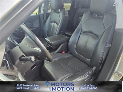 2015 GMC Acadia SLE-2 AWD w/Sunroof and DVD   - Photo 9 - Saint Cloud, MN 56301