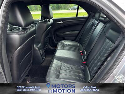 2016 Chrysler 300 S AWD - Photo 10 - Saint Cloud, MN 56301