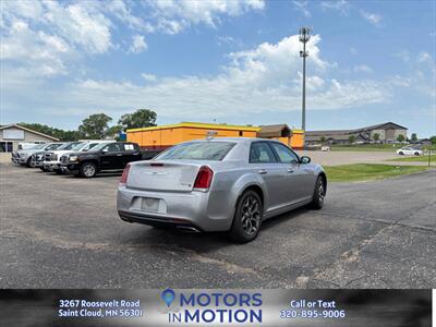 2016 Chrysler 300 S AWD - Photo 5 - Saint Cloud, MN 56301