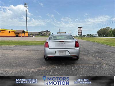 2016 Chrysler 300 S AWD - Photo 4 - Saint Cloud, MN 56301