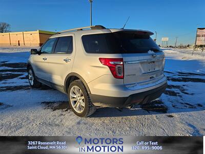 2013 Ford Explorer Limited 4WD w/Sunroof - Photo 3 - Saint Cloud, MN 56301