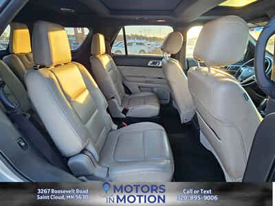 2013 Ford Explorer Limited 4WD w/Sunroof - Photo 17 - Saint Cloud, MN 56301