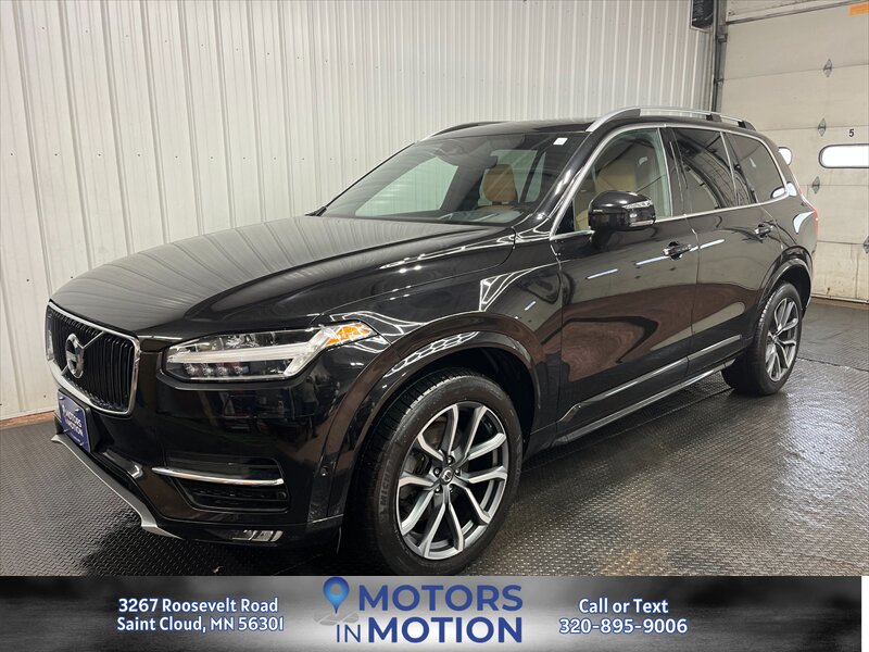 2016 Volvo XC90 T6 Momentum  