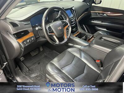 2019 Cadillac Escalade Luxury 4WD - Photo 12 - Saint Cloud, MN 56301