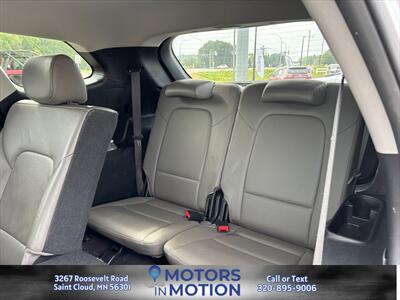 2017 Hyundai SANTA FE SE AWD   - Photo 7 - Saint Cloud, MN 56301