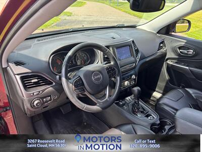 2019 Jeep Cherokee Latitude Plus AWD V6 - Photo 9 - Saint Cloud, MN 56301