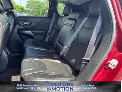 2019 Jeep Cherokee Latitude Plus AWD V6 - Photo 14 - Saint Cloud, MN 56301
