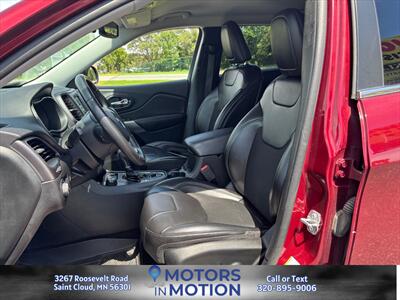 2019 Jeep Cherokee Latitude Plus AWD V6 - Photo 13 - Saint Cloud, MN 56301