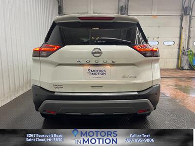 2021 Nissan Rogue SV AWD   - Photo 4 - Saint Cloud, MN 56301