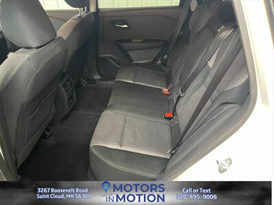 2021 Nissan Rogue SV AWD   - Photo 15 - Saint Cloud, MN 56301