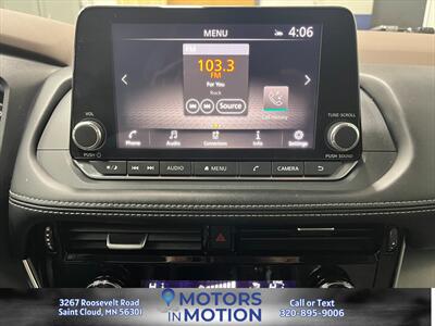 2021 Nissan Rogue SV AWD   - Photo 12 - Saint Cloud, MN 56301