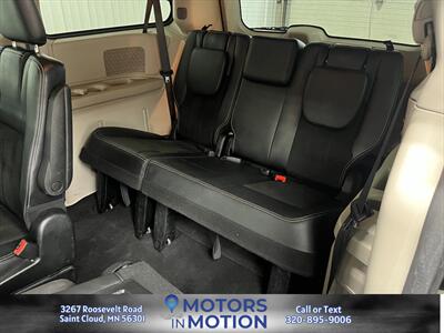 2019 Dodge Grand Caravan SXT - Photo 7 - Saint Cloud, MN 56301