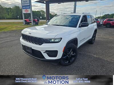2023 Jeep Grand Cherokee Altitude AWD - Photo 1 - Saint Cloud, MN 56301