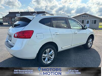 2013 Nissan Rogue SV   - Photo 5 - Saint Cloud, MN 56301