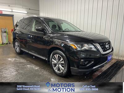 2019 Nissan Pathfinder S 4WD - Photo 7 - Saint Cloud, MN 56301