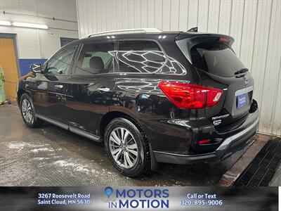 2019 Nissan Pathfinder S 4WD - Photo 3 - Saint Cloud, MN 56301