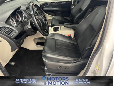 2018 Dodge Grand Caravan SXT   - Photo 9 - Saint Cloud, MN 56301
