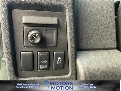 2013 Nissan Rogue SV AWD - Photo 14 - Saint Cloud, MN 56301