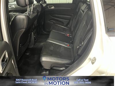 2015 Jeep Grand Cherokee Altitude 4WD w/Sunroof   - Photo 15 - Saint Cloud, MN 56301