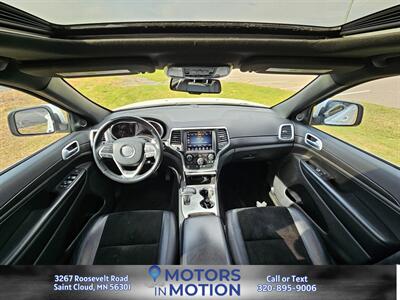 2015 Jeep Grand Cherokee Altitude 4WD w/Sunroof - Photo 10 - Saint Cloud, MN 56301