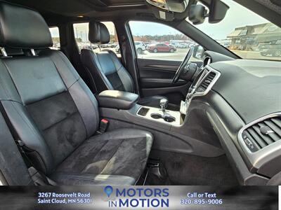 2015 Jeep Grand Cherokee Altitude 4WD w/Sunroof - Photo 17 - Saint Cloud, MN 56301