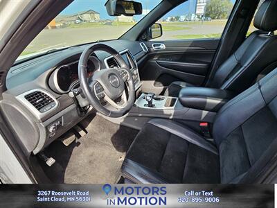 2015 Jeep Grand Cherokee Altitude 4WD w/Sunroof - Photo 9 - Saint Cloud, MN 56301