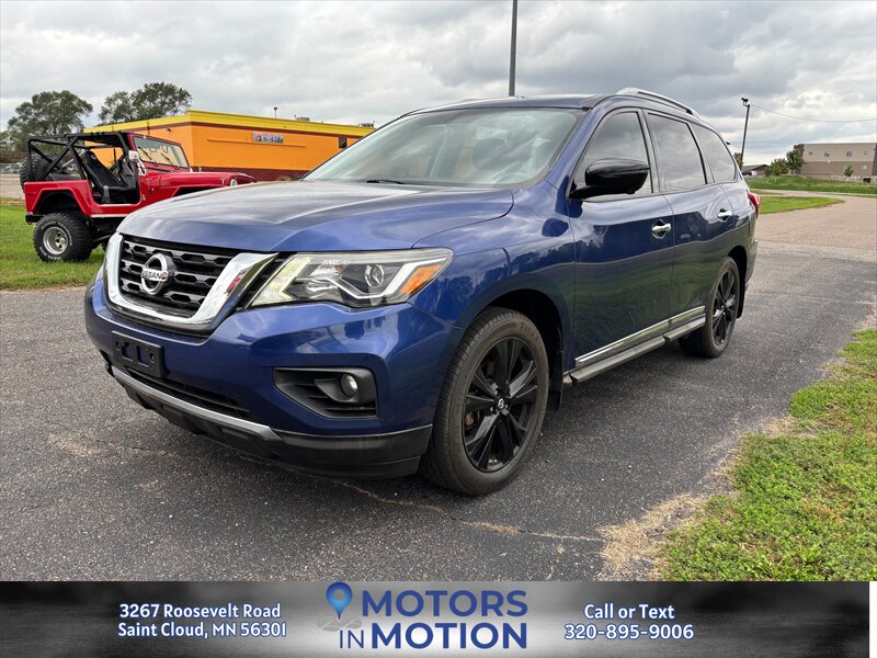 2017 Nissan Pathfinder SL AWD  