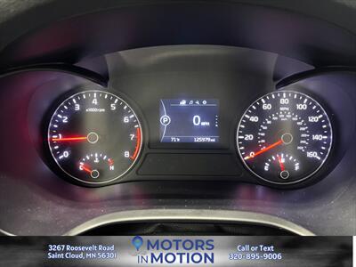 2017 Kia Optima LX Turbo FWD - Photo 11 - Saint Cloud, MN 56301