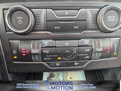 2018 Ford Explorer XLT 4WD w/Sunroof   - Photo 13 - Saint Cloud, MN 56301