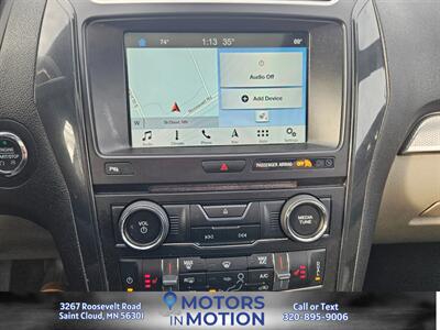 2018 Ford Explorer XLT 4WD w/Sunroof   - Photo 12 - Saint Cloud, MN 56301