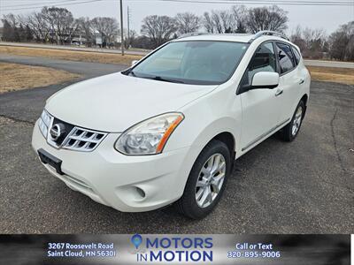 2013 Nissan Rogue SV AWD w/Sunroof - Photo 1 - Saint Cloud, MN 56301