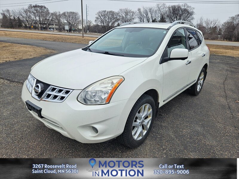 2013 Nissan Rogue SV AWD w/Sunroof  