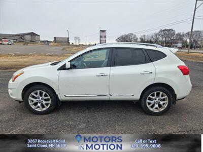 2013 Nissan Rogue SV AWD w/Sunroof - Photo 2 - Saint Cloud, MN 56301