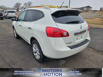 2013 Nissan Rogue SV AWD w/Sunroof - Photo 3 - Saint Cloud, MN 56301