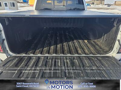 2018 GMC Sierra 1500 SLT Z71 Crew Cab 4x4   - Photo 16 - Saint Cloud, MN 56301