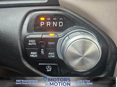 2021 RAM 1500 Laramie 5.7L 4x4 Crew Cab   - Photo 14 - Saint Cloud, MN 56301