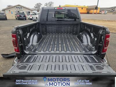 2021 RAM 1500 Laramie 5.7L 4x4 Crew Cab   - Photo 17 - Saint Cloud, MN 56301