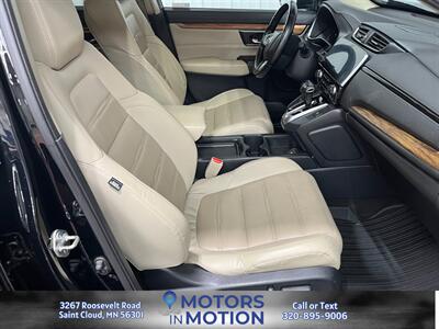 2018 Honda CR-V Touring AWD   - Photo 18 - Saint Cloud, MN 56301