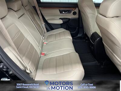 2018 Honda CR-V Touring AWD   - Photo 17 - Saint Cloud, MN 56301
