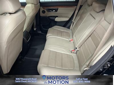 2018 Honda CR-V Touring AWD   - Photo 16 - Saint Cloud, MN 56301